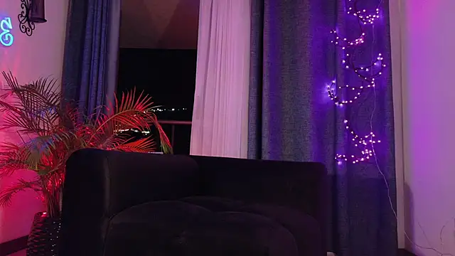 grayce  blossoms online show from March 10, 2026, 1:21 am