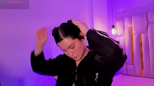 Brandy collinss online show from February 5, 2026, 8:41 am