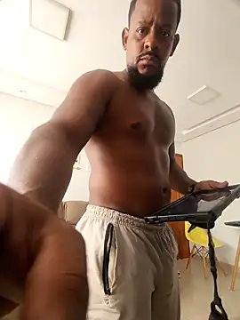 Snapshot of Zepouvinho chatting on December 15, 2025, 11:47 am Zepouvinho online show from December 15, 2025, 11:47 am