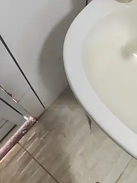 Snapshot of Zepouvinho chatting on January 11, 2026, 12:10 pm Zepouvinho online show from January 11, 2026, 12:10 pm