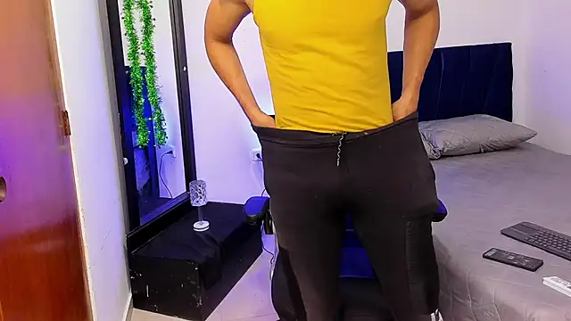 Snapshot of Nolan_joness chatting on November 22, 2025, 2:05 pm Nolan joness online show from November 22, 2025, 2:05 pm