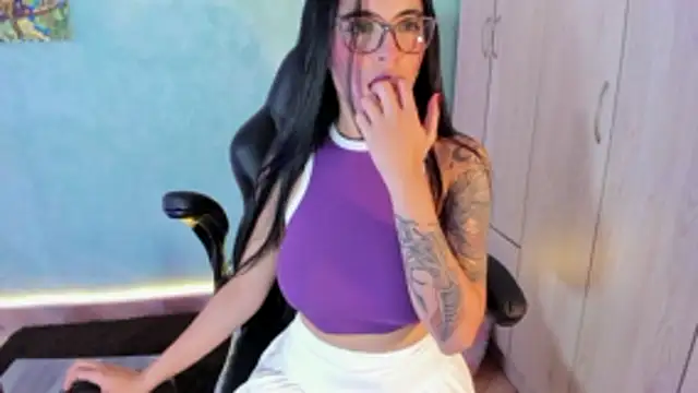 Cristal Cerati  online show from December 3, 2025, 2:59 pm