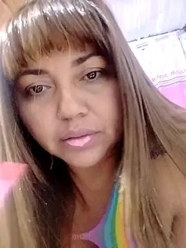 Snapshot of la_beba20 chatting on December 14, 2025, 8:30 am la beba20 online show from December 14, 2025, 8:30 am