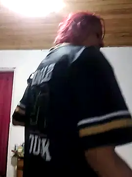 Snapshot of la_beba20 chatting on December 17, 2025, 11:00 pm la beba20 online show from December 17, 2025, 11:00 pm