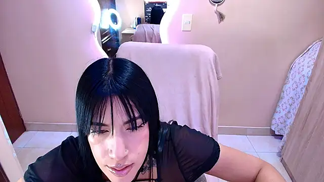 Snapshot of catte_jensen chatting on June 30, 2026, 5:30 am catte jensen online show from June 30, 2026, 5:30 am