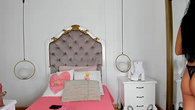 fallon grey online show from January 13, 2026, 8:03 pm