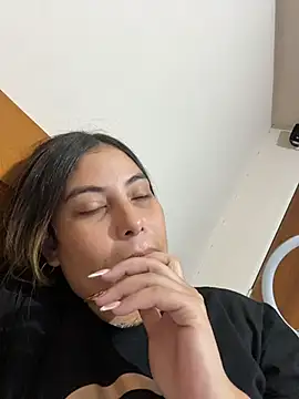 Anna Bitch Disgusting online show from November 26, 2025, 7:31 am