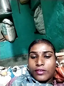 Snapshot of Big_Lovexx chatting on April 1, 2026, 3:31 pm Big Lovexx online show from April 1, 2026, 3:31 pm