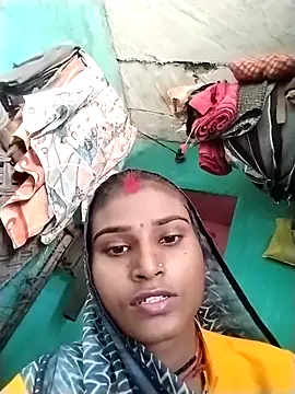 Snapshot of Big_Lovexx chatting on April 12, 2026, 6:29 am Big Lovexx online show from April 12, 2026, 6:29 am