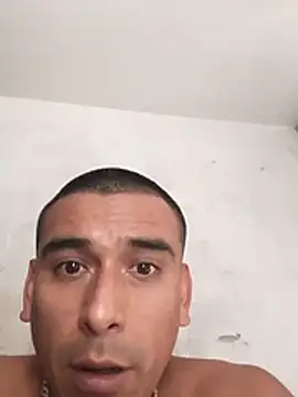 Solo privado online show from April 3, 2026, 8:18 pm