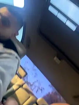 Snapshot of ymfg69 chatting on December 15, 2025, 11:42 pm ymfg69 online show from December 15, 2025, 11:42 pm