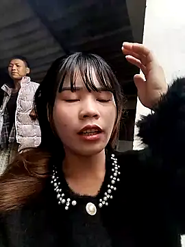 Snapshot of gugu0022 chatting on December 4, 2025, 2:10 am gugu0022 online show from December 4, 2025, 2:10 am