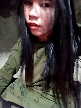 gugu0022 online show from February 8, 2026, 12:19 pm