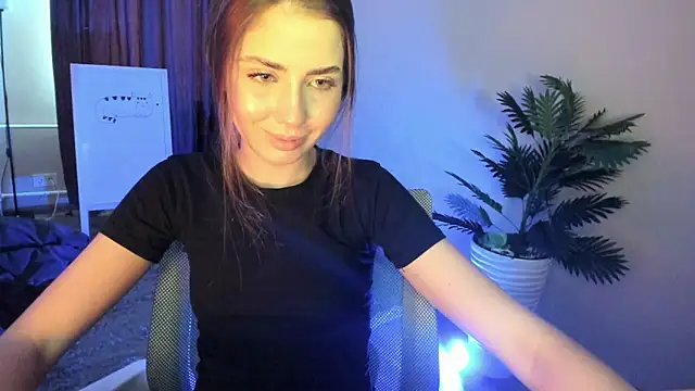 Aurora Glow21 online show from February 3, 2026, 6:40 am