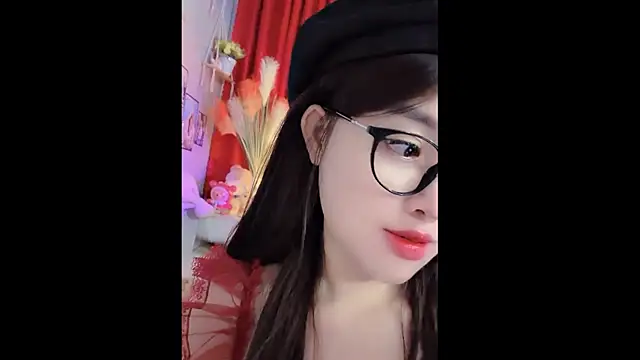 MiCandy-Lovee online show from December 20, 2025, 6:20 am