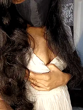 Angelic Princess online show from November 18, 2025, 4:50 am