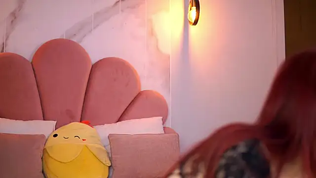 Scarlett Veyra online show from December 23, 2025, 7:06 am