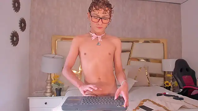 Snapshot of JacobRusso chatting on July 18, 2026, 6:34 pm JacobRusso online show from July 18, 2026, 6:34 pm