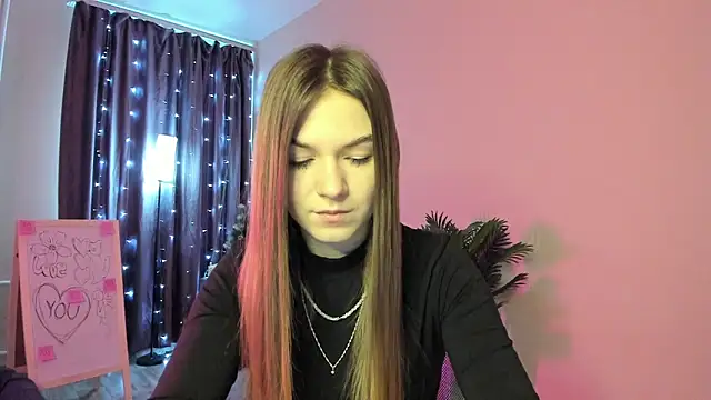 luna lust 212 online show from February 19, 2026, 4:19 am