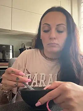 LolaSweetButPsycho7 online show from March 25, 2026, 12:00 pm