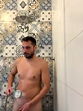 Snapshot of brrratan chatting on December 17, 2025, 11:38 am brrratan online show from December 17, 2025, 11:38 am