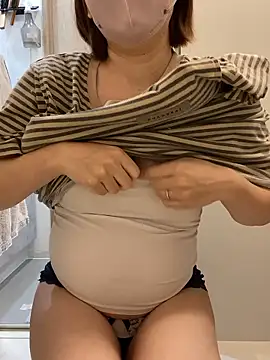 yun cute online show from November 15, 2025, 1:07 pm