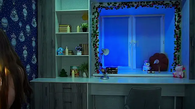 Snapshot of CleotildeBijan chatting on November 17, 2025, 3:40 pm CleotildeBijan online show from November 17, 2025, 3:40 pm