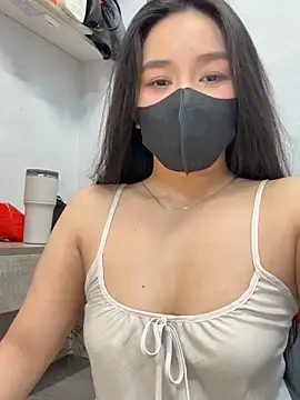 Tina 2k3 online show from April 18, 2026, 7:23 am