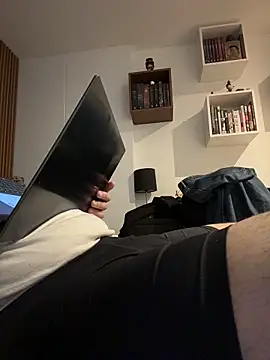 Snapshot of Manuelst11928 chatting on November 14, 2025, 4:44 am Manuelst11928 online show from November 14, 2025, 4:44 am