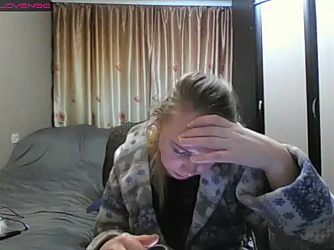 Snapshot of JenniDeep chatting on March 12, 2026, 8:48 pm JenniDeep online show from March 12, 2026, 8:48 pm