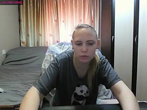 Snapshot of JenniDeep chatting on March 21, 2026, 12:32 pm JenniDeep online show from March 21, 2026, 12:32 pm