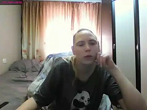 Snapshot of JenniDeep chatting on March 27, 2026, 6:19 am JenniDeep online show from March 27, 2026, 6:19 am