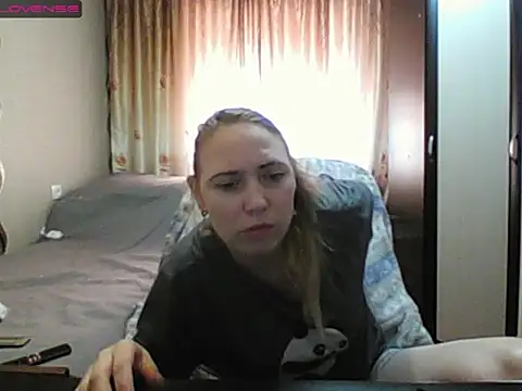 Snapshot of JenniDeep chatting on March 28, 2026, 7:30 am JenniDeep online show from March 28, 2026, 7:30 am