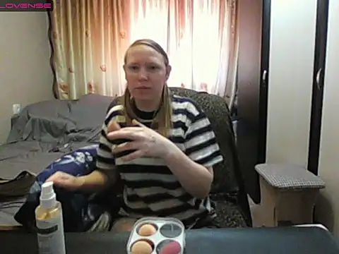Snapshot of JenniDeep chatting on April 16, 2026, 8:15 am JenniDeep online show from April 16, 2026, 8:15 am
