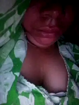 Snapshot of isha_sharma2002 chatting on November 17, 2025, 12:16 am isha sharma2002 online show from November 17, 2025, 12:16 am