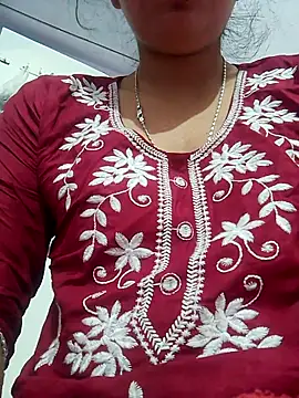 Snapshot of isha_sharma2002 chatting on November 29, 2025, 1:19 am isha sharma2002 online show from November 29, 2025, 1:19 am