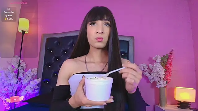 Snapshot of AlexiaHearts chatting on November 25, 2025, 4:34 am AlexiaHearts online show from November 25, 2025, 4:34 am