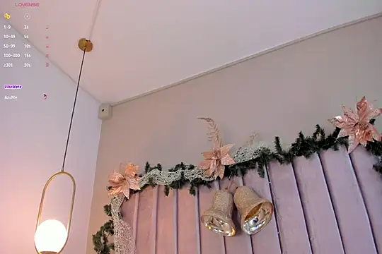 Snapshot of AnnaNoval_10 chatting on November 29, 2025, 12:41 pm AnnaNoval 10 online show from November 29, 2025, 12:41 pm