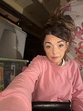 Snapshot of miatate chatting on January 18, 2026, 12:42 pm miatate online show from January 18, 2026, 12:42 pm