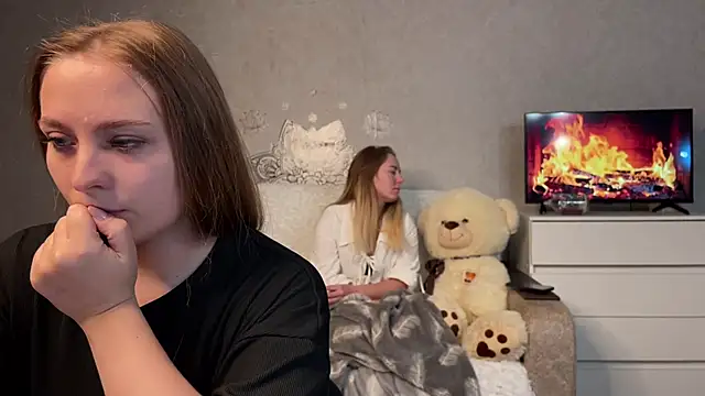 Snapshot of Seylune chatting on November 30, 2025, 4:27 am Seylune online show from November 30, 2025, 4:27 am