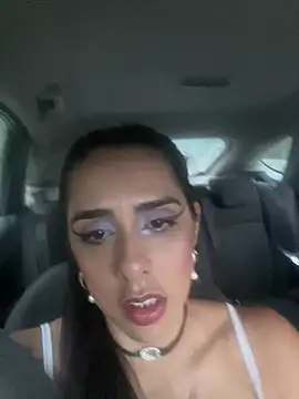 Monahliza online show from February 15, 2026, 9:55 pm