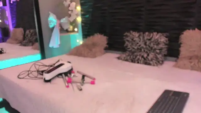 Snapshot of lusstyles_1 chatting on December 21, 2025, 7:48 am lusstyles 1 online show from December 21, 2025, 7:48 am