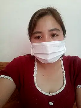 Snapshot of Little-Red123 chatting on November 14, 2025, 3:38 am Little-Red123 online show from November 14, 2025, 3:38 am