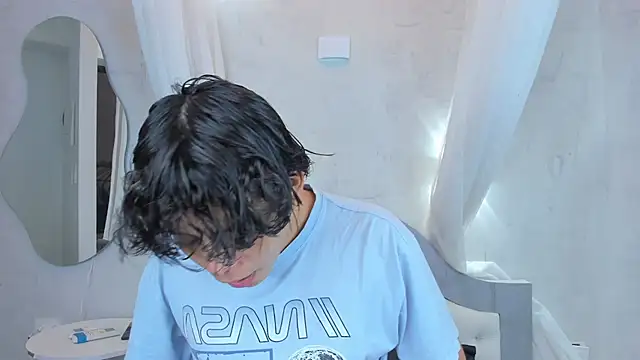 nathan bell online show from December 3, 2025, 3:36 am