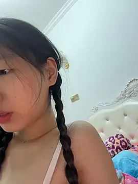 Snapshot of TinyBabe chatting on May 4, 2026, 12:45 pm TinyBabe online show from May 4, 2026, 12:45 pm