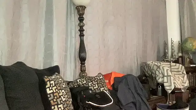 Snapshot of 8N0Make8Laik chatting on November 18, 2025, 4:28 am 8N0Make8Laik online show from November 18, 2025, 4:28 am