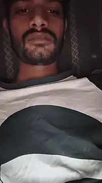 Ritik143jhil online show from April 11, 2026, 6:56 pm