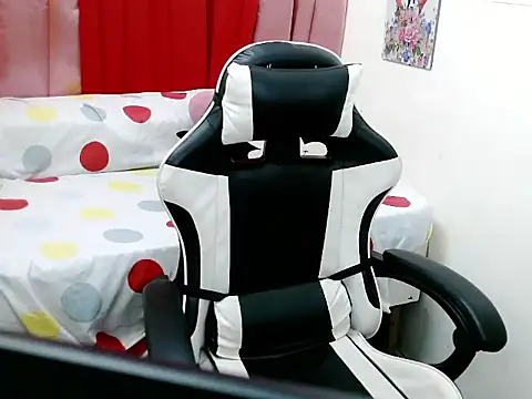 cuteychub online show from January 13, 2026, 7:57 am