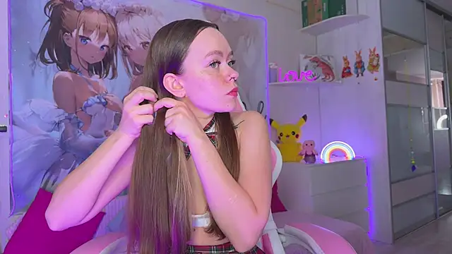 CheekySashaCharm online show from April 7, 2026, 5:41 am