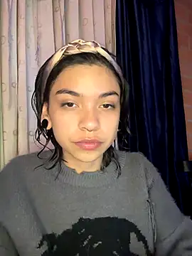 Snapshot of Lily_Sex chatting on December 14, 2025, 3:01 am Lily Sex online show from December 14, 2025, 3:01 am